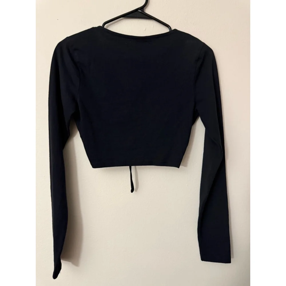 Women's FP BEACH Black Long Sleeve Cropped DOUBLE FRONT TIE TOP XS - Picture 3 of 3